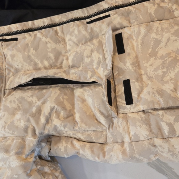 Obermeyer Limelight Camo Insulated Puffer Ski Snow Jacket Size 12 Junior - Picture 8 of 14